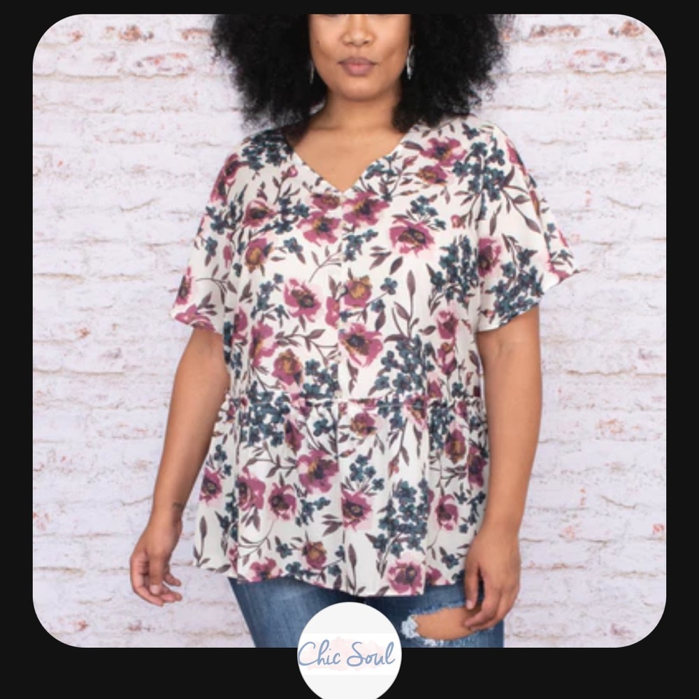 Boutique plus size top, never worn. Size 2X